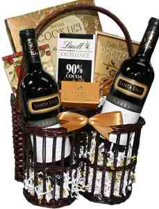       Santa-Ema-Chilian-Wine-Gift-Basket-Caddy